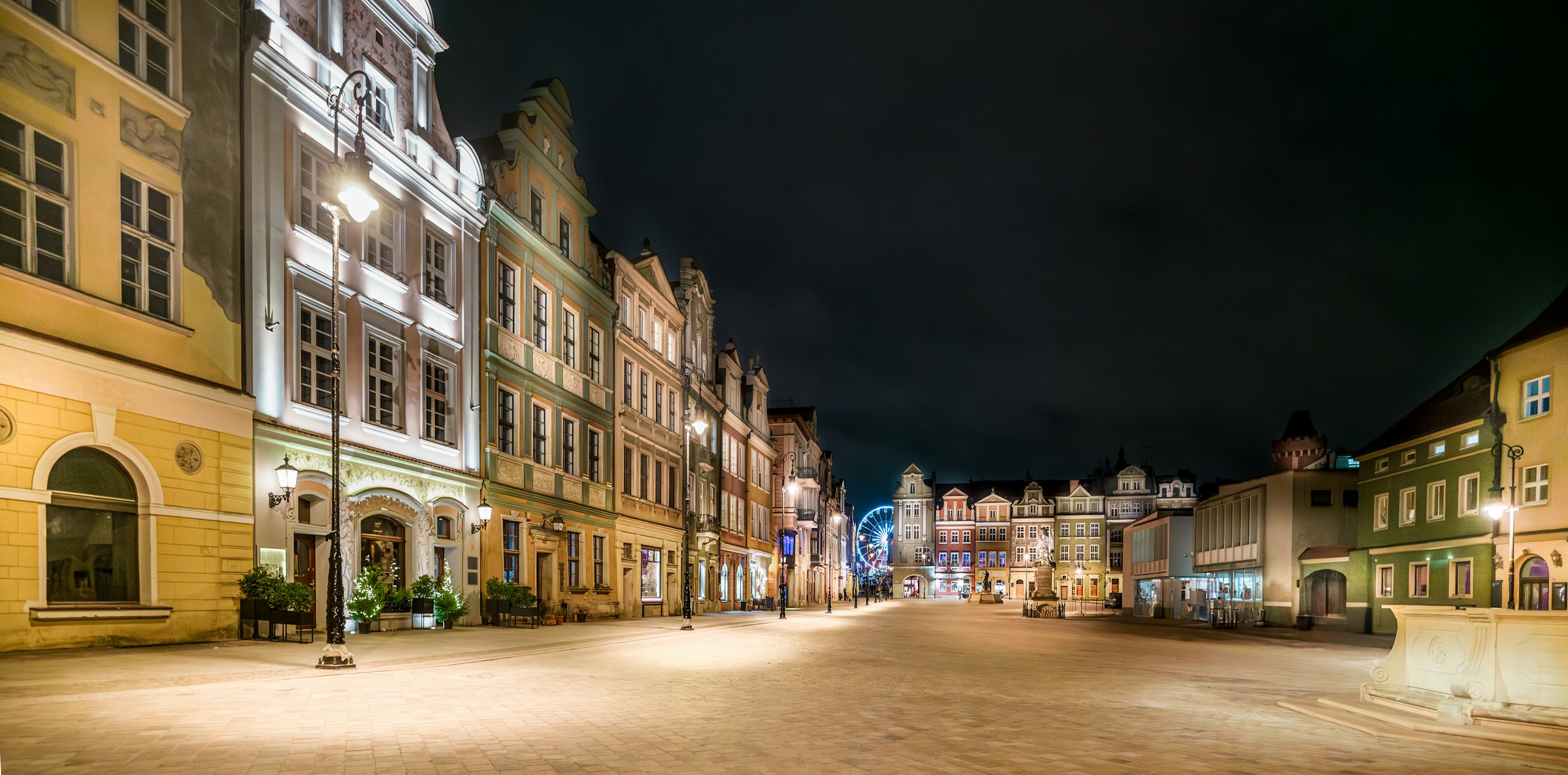 A Berlin street at night